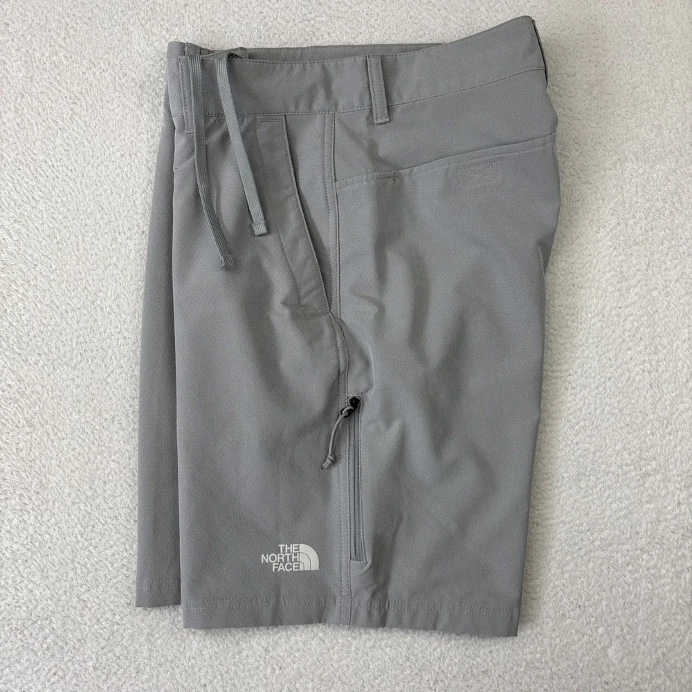 THE NORTH FACE Rolling Sun Shorts Mens 30 Gray 9